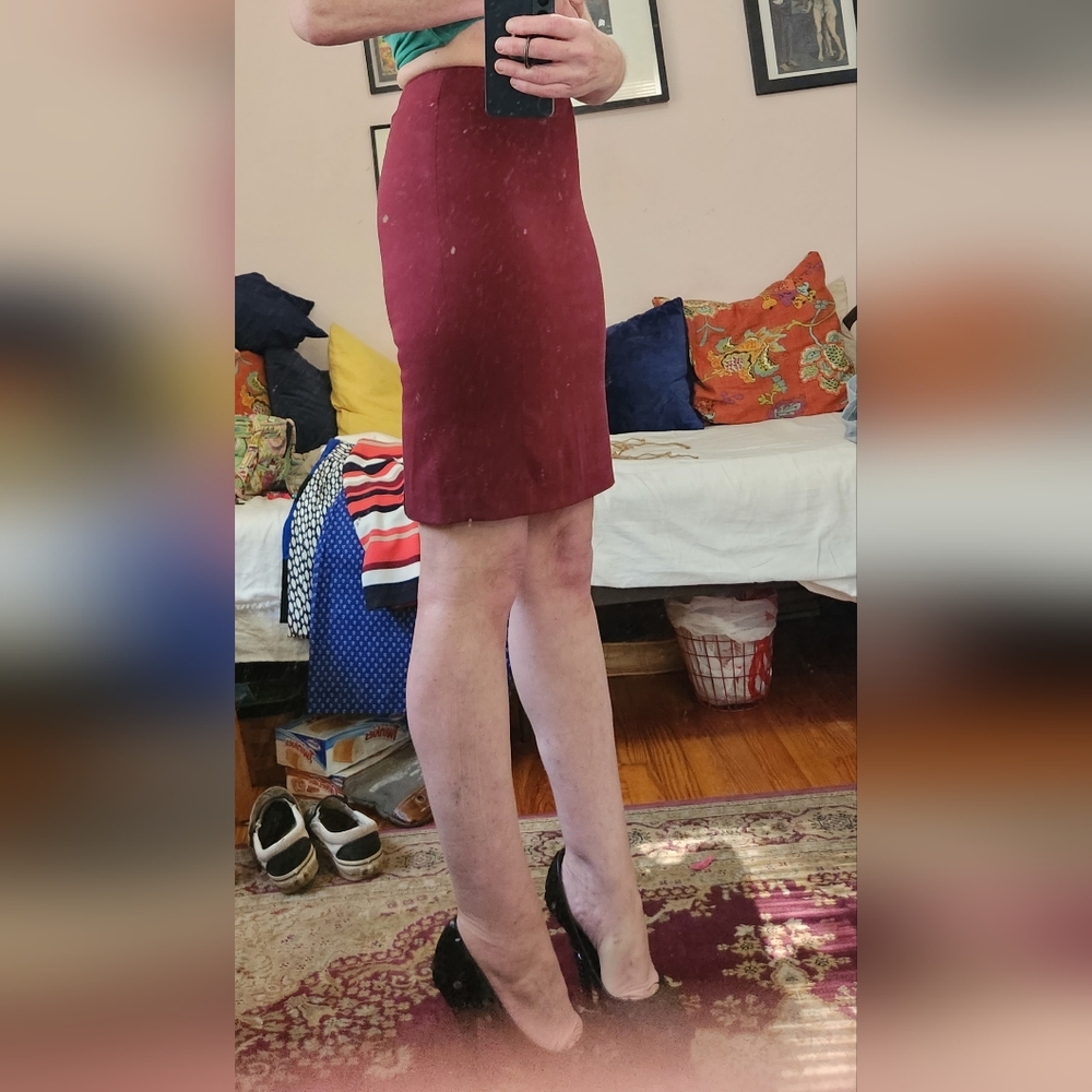 A Lot of 3 Skirts Ann Taylor and H&M - Picture 11 of 13